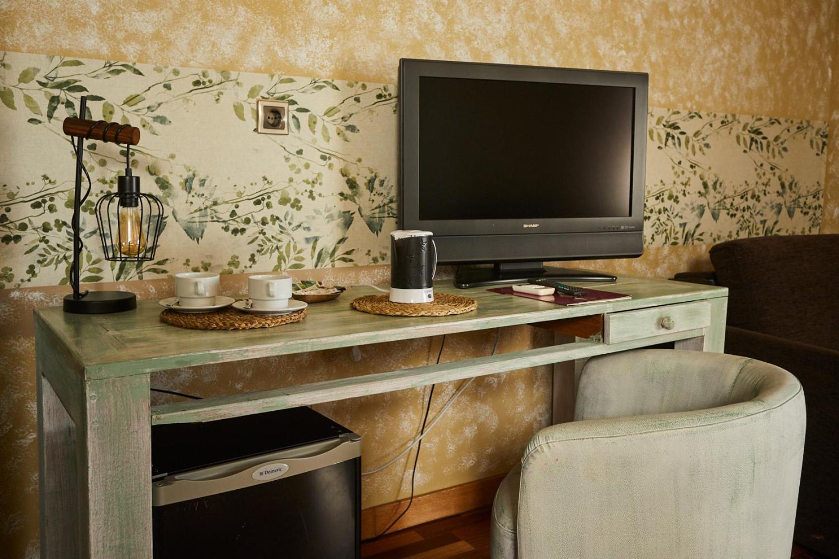 Hotel El Mirlo Blanco กันเดเลดา ภายนอก รูปภาพ